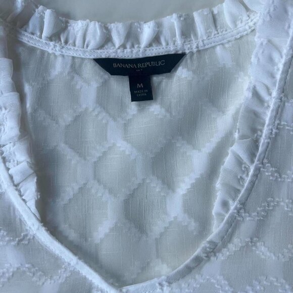 Banana Republic Sheer White Patterned Blouse size Medium - Picture 2 of 5